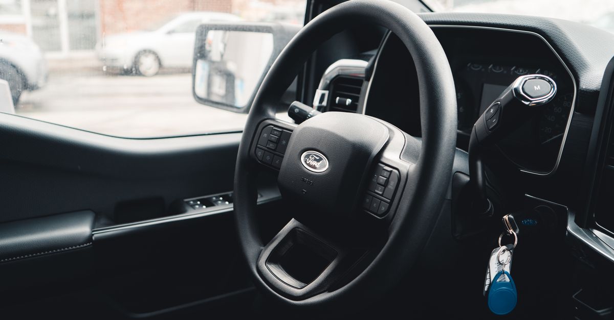 Can a Locksmith Program My Key Fob (or Do I Need the Dealer)? — Safe Hands Locksmiths