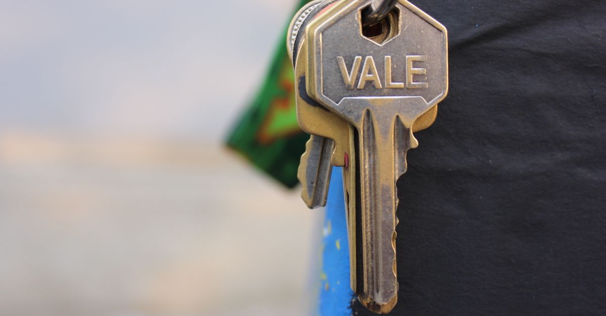 How Much Should an Emergency Locksmith Cost After Hours? — Safe Hands Locksmiths