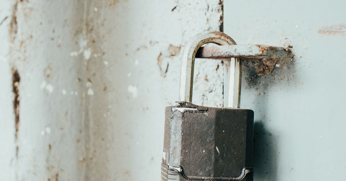 locksmith service technician — Safe Hands Locksmiths